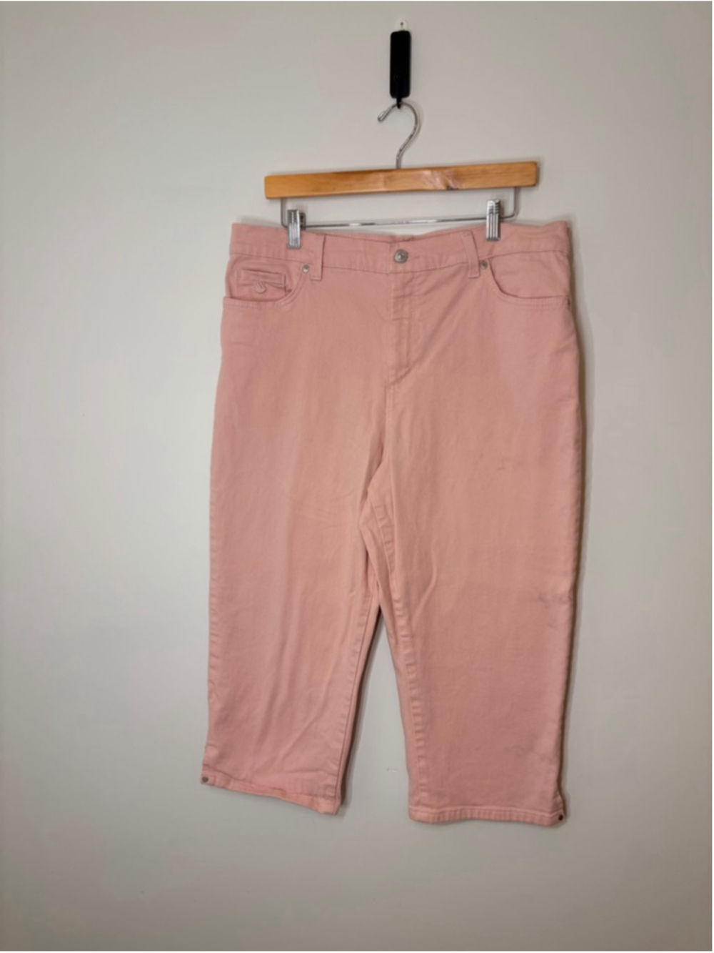 Gloria Vanderbilt Amanda Capri Jeans Womens 16 Pink Stretch Cropped Plu Size